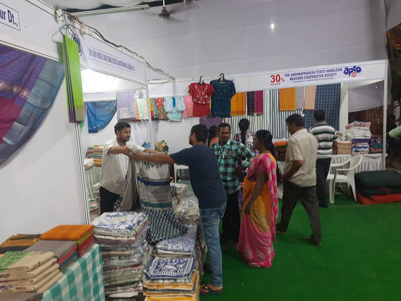 State Handloom Expo (SHE) 2023-2024 cum sale from 08-11-2023 to 21-11-2023 at Shilparamam, Guntur — photo 14