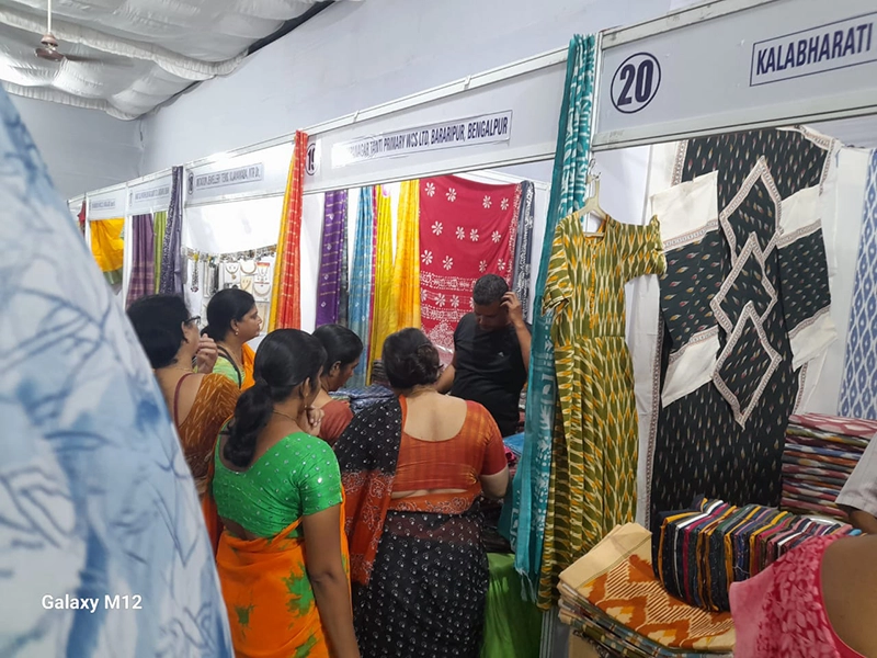 State Handloom Expo (SHE) 2023-2024 cum sale from 08-11-2023 to 21-11-2023 at Shilparamam, Guntur — photo 18