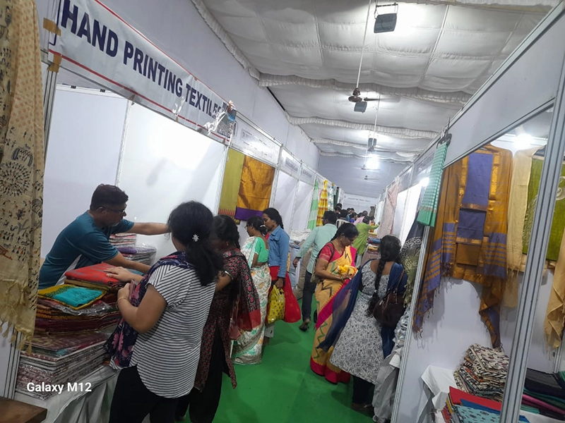 State Handloom Expo (SHE) 2023-2024 cum sale from 08-11-2023 to 21-11-2023 at Shilparamam, Guntur — photo 20