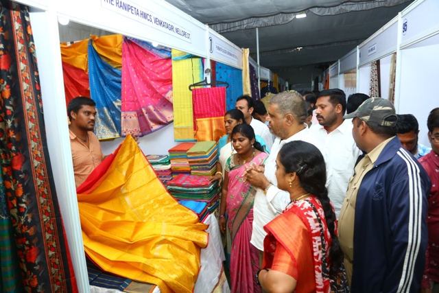 All-India Handloom Crafts Mela-2022  cum and sale from 16-12-2022 to 30-12-2022 at Shilparamam, Visakhapatnam — photo 10