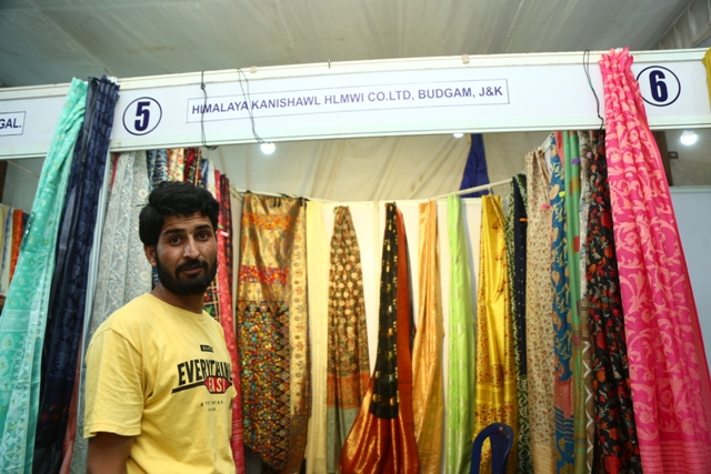 All-India Handloom Crafts Mela-2022  cum and sale from 16-12-2022 to 30-12-2022 at Shilparamam, Visakhapatnam — photo 8
