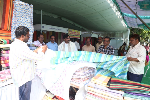 All-India Handloom Crafts Mela-2022  cum and sale from 16-12-2022 to 30-12-2022 at Shilparamam, Visakhapatnam — photo 17