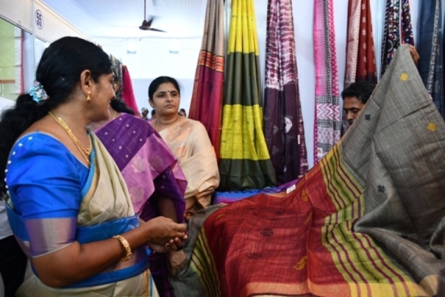 Hathkargha Mela(SHE)-2025 cum and sale from 20-08-2025 to 02-09-2025 at Shilparamam, Urban Haat, Guntur — photo 15