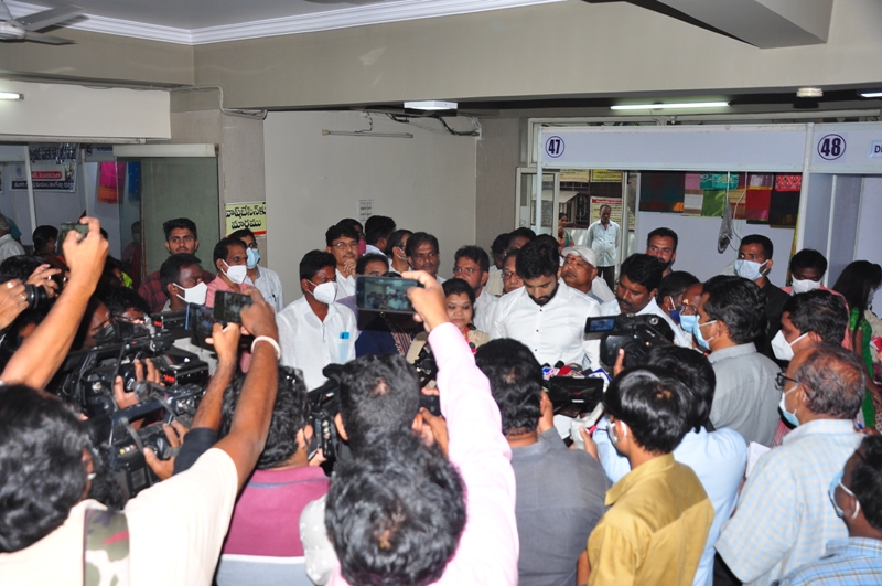 State Handloom Expo (SHE) 2022 cum and sale from 23-02-2022 to 08-03-2022 at Rajahmundry — photo 7
