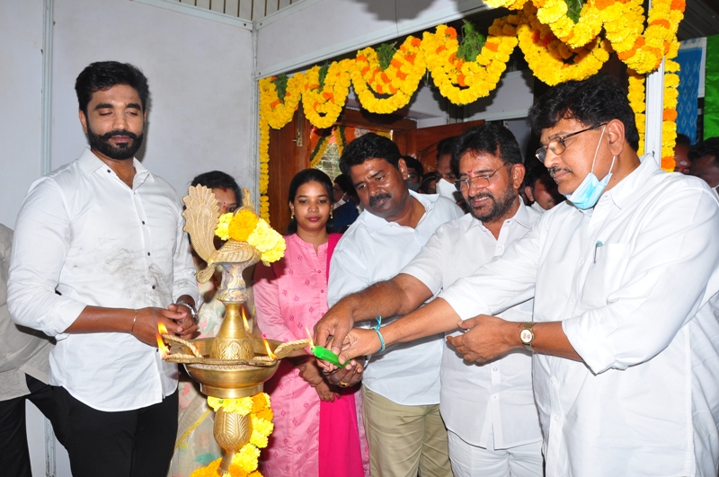 State Handloom Expo (SHE) 2022 cum and sale from 23-02-2022 to 08-03-2022 at Rajahmundry — photo 14