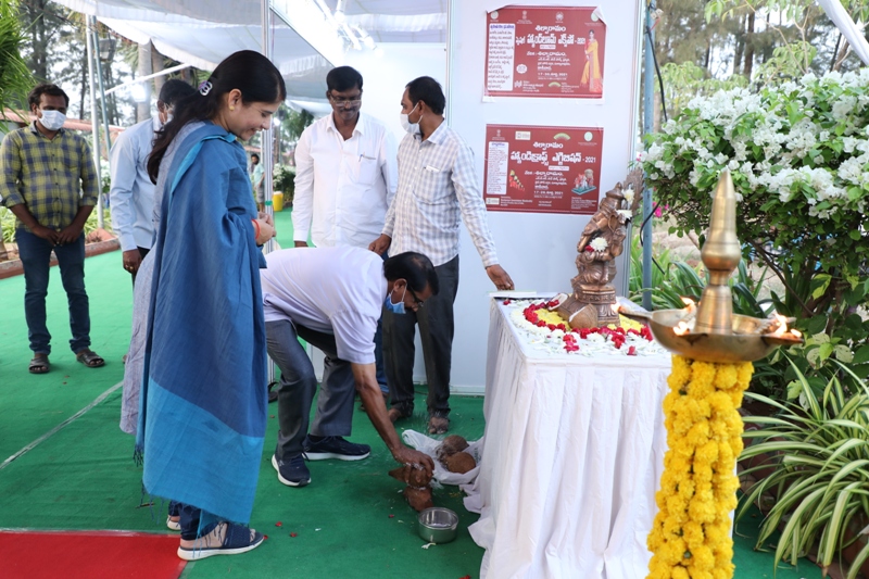 State Handloom Expo (SHE)-2021 cum and sale from 17-03-2021 to 30-03-2021 at Shilparamam Kakinada — photo 7