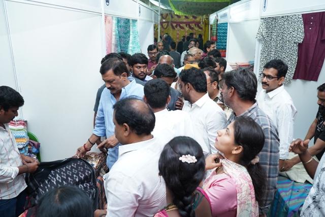 All-India Craft Mela-2025 cum and sale from 08-01-2025 to 22-01-2025 at Shilparamam, Visakhapatnam  — photo 5