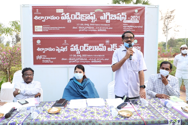 State Handloom Expo (SHE)-2021 cum and sale from 17-03-2021 to 30-03-2021 at Shilparamam Kakinada — photo 8