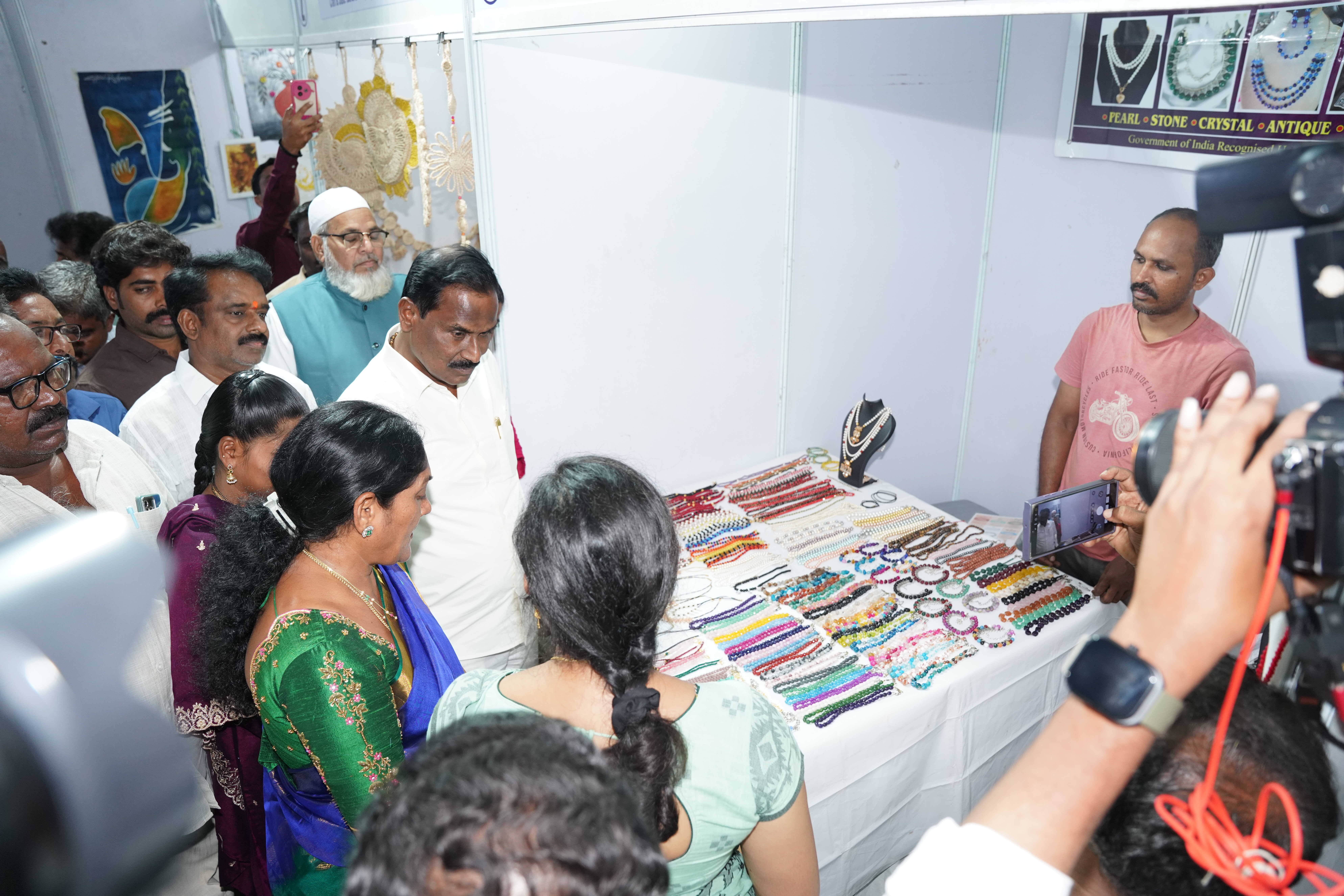 Gandhi Shilp Bazaar(District) cum sale from 05-06-2026 to 11-06-2026 at Shilparamam, UH, Guntur — photo 16