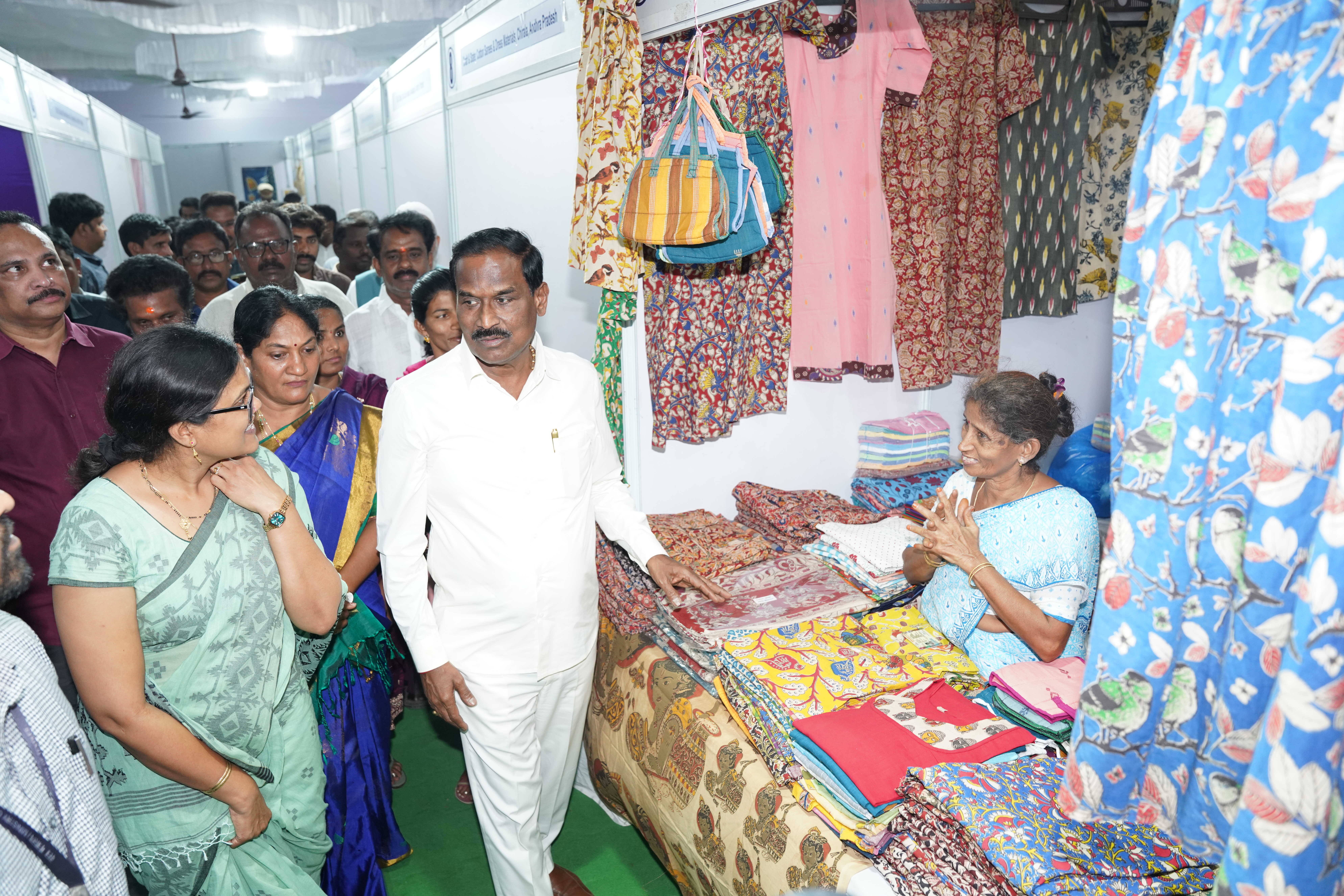 Gandhi Shilp Bazaar(District) cum sale from 05-06-2026 to 11-06-2026 at Shilparamam, UH, Guntur — photo 19
